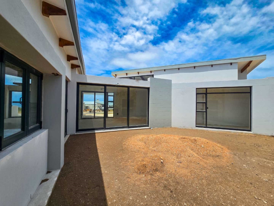 3 Bedroom Property for Sale in Stilbaai Wes Western Cape
